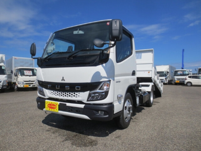 Mitsubishi CANTER 2024