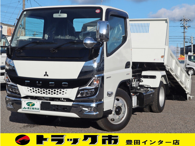 Mitsubishi CANTER 2024