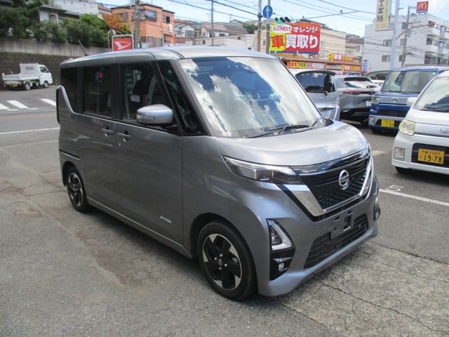 NISSAN ROOX 2022