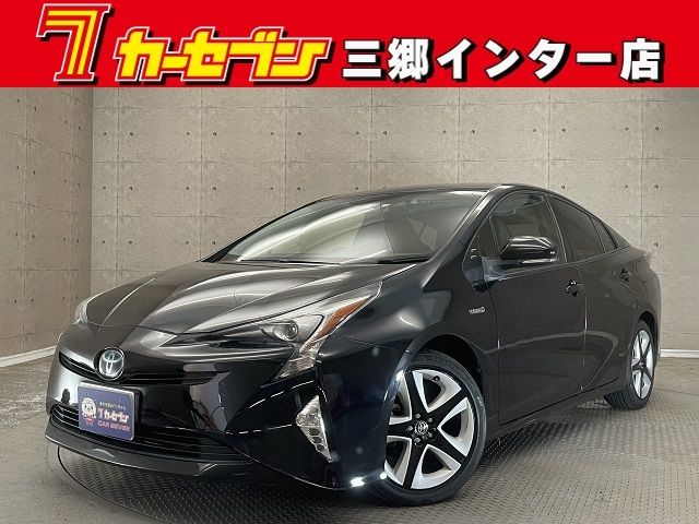 TOYOTA PRIUS 2016