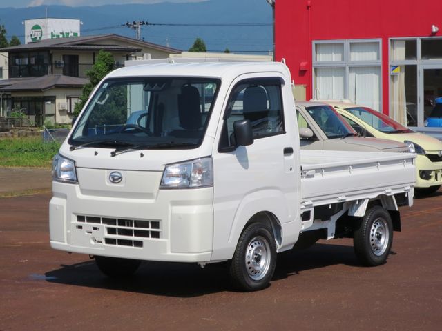 DAIHATSU HIJET truck 4WD 2024