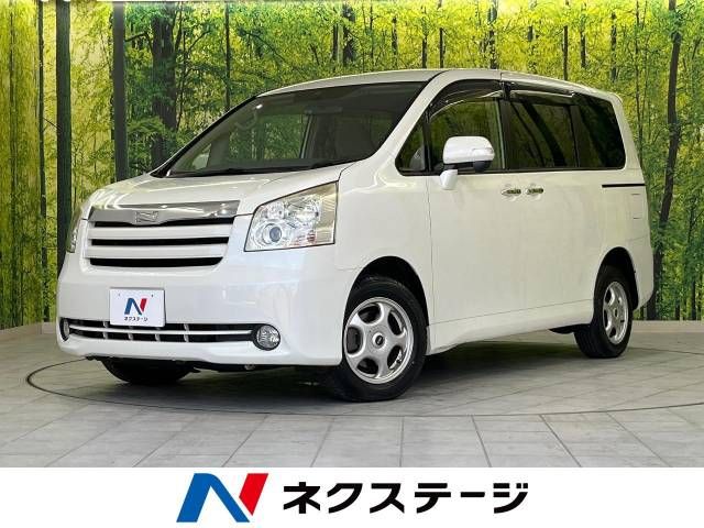 TOYOTA NOAH 4WD 2009