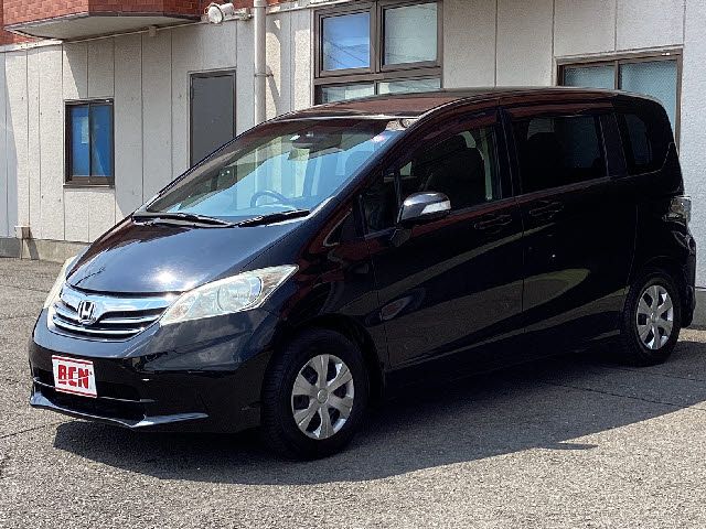 HONDA FREED 2013