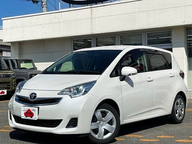 TOYOTA RACTIS 2015