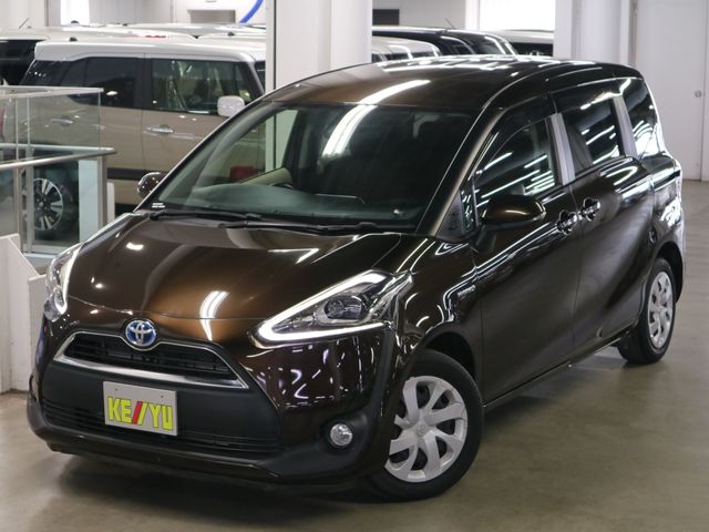 TOYOTA SIENTA HYBRID 2015