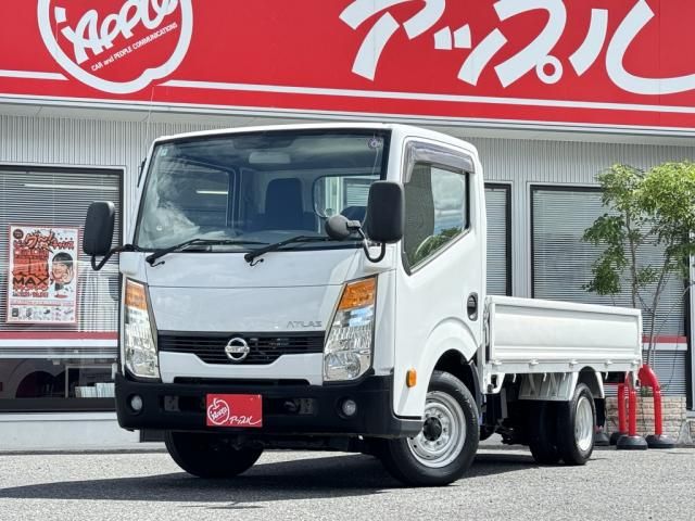 NISSAN アトラス　トラック 2011