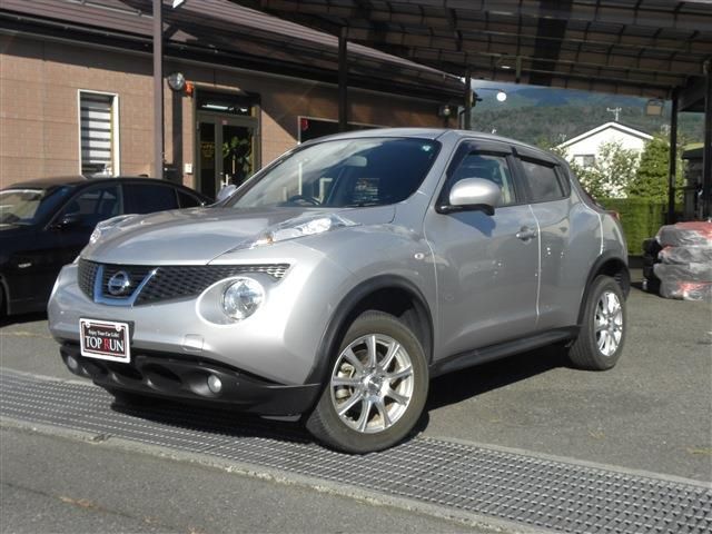 NISSAN JUKE 2013