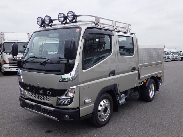 Mitsubishi CANTER 2023