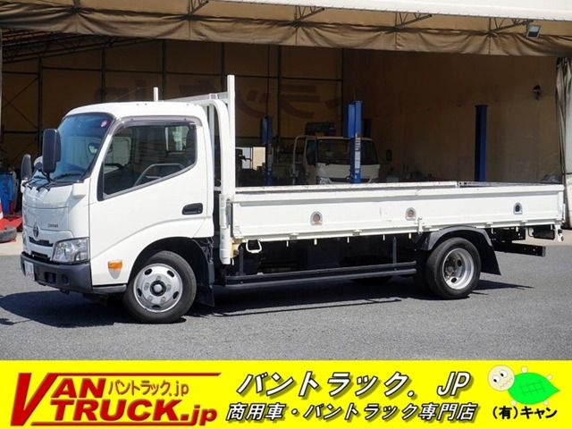 TOYOTA DYNA 2021