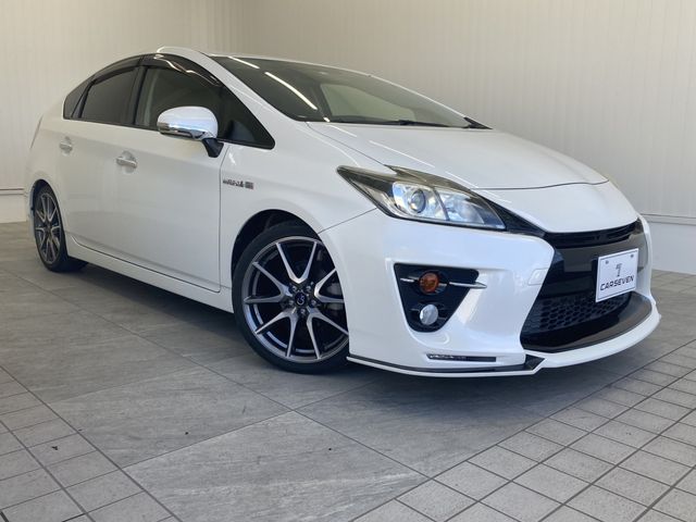 TOYOTA PRIUS 2012