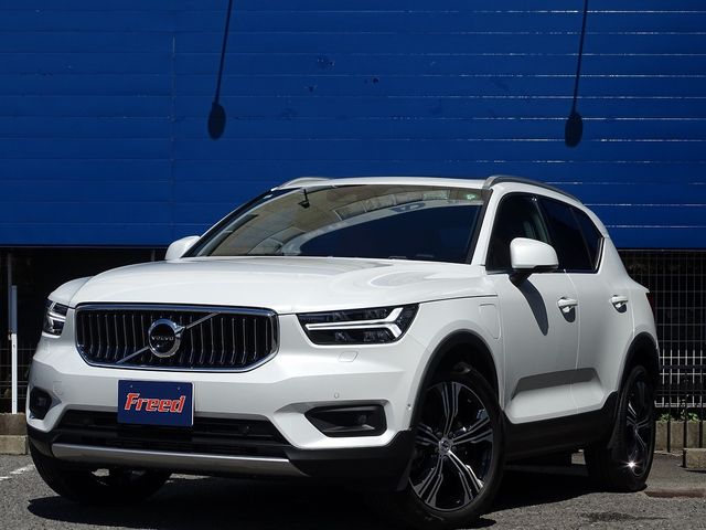 VOLVO XC40 2021