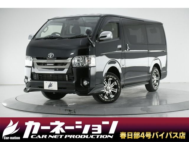 TOYOTA HIACE van 4WD 2018