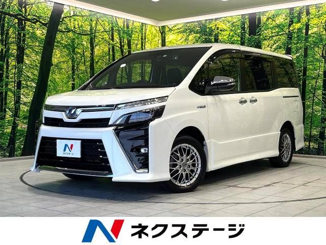 TOYOTA VOXY HYBRID 2019