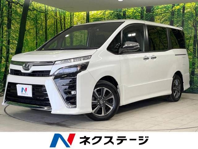 TOYOTA VOXY 2019