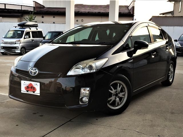 TOYOTA PRIUS 2011