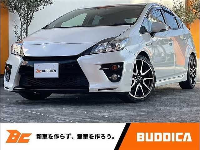 TOYOTA PRIUS 2014