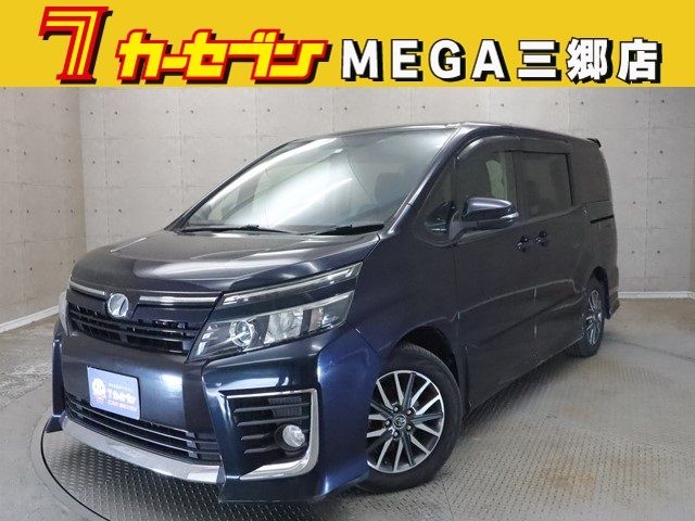 TOYOTA VOXY 2014