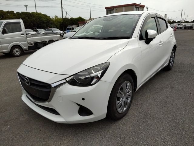 MAZDA DEMIO 2018