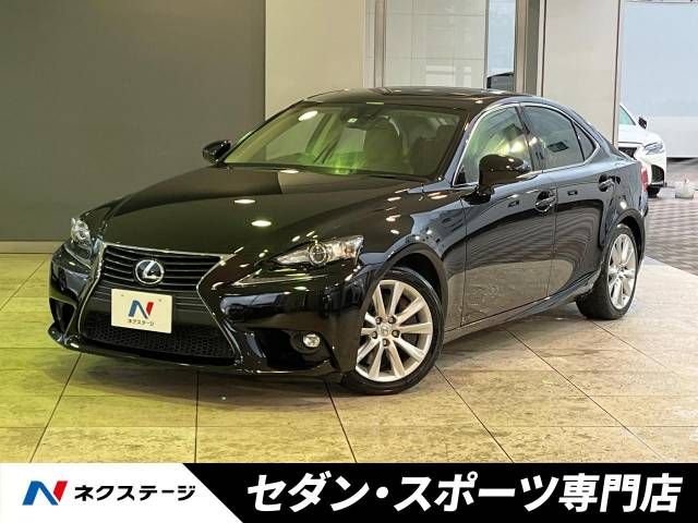 TOYOTA LEXUS IS200t 2016