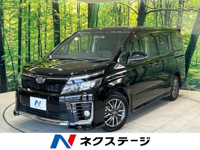 TOYOTA VOXY 2014