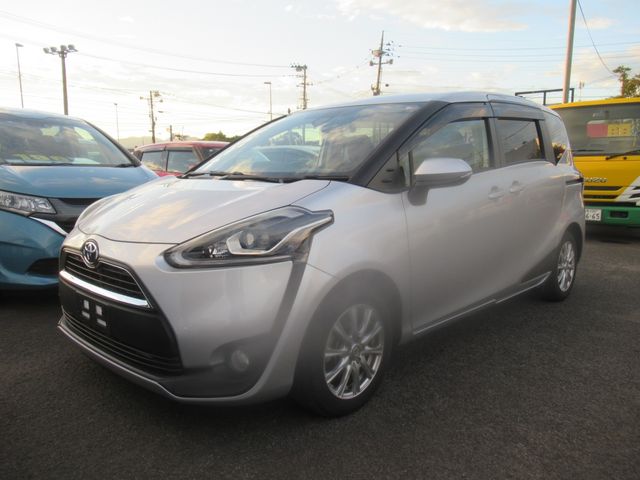 TOYOTA SIENTA 2016