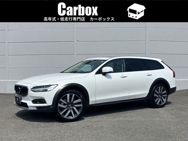 VOLVO V90 CROSS COUNTRY 2021