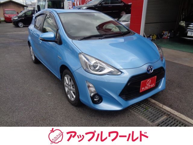 TOYOTA AQUA 2015