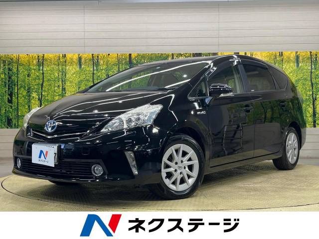 TOYOTA PRIUS ALPHA 2013