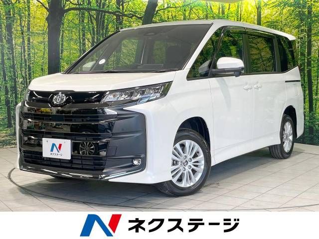 TOYOTA NOAH 4WD 2023