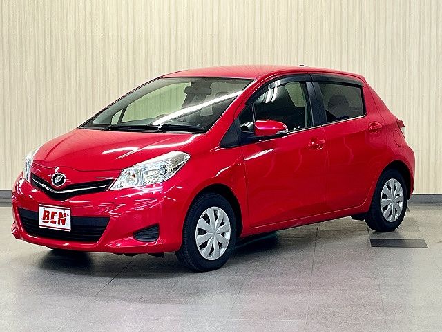 TOYOTA VITZ 2011