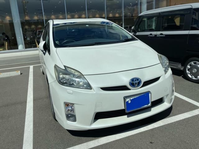 TOYOTA PRIUS 2010