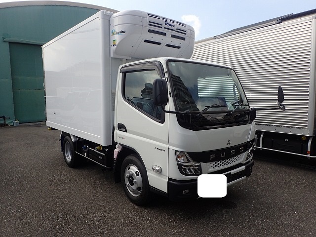 Mitsubishi CANTER 2024