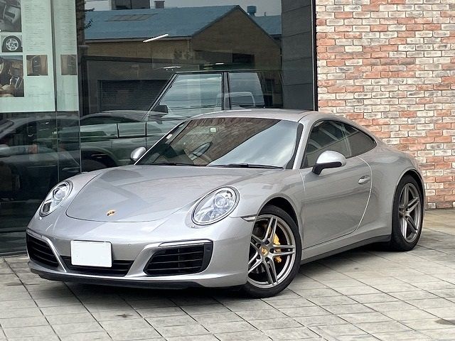 PORSCHE 911 2016