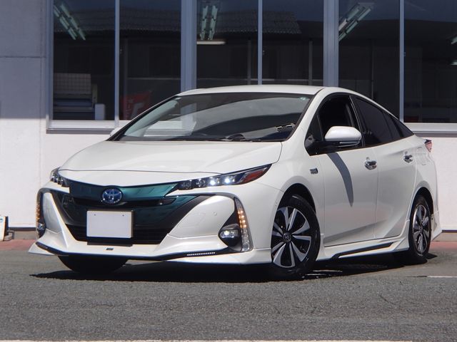 TOYOTA PRIUS PHV 2019