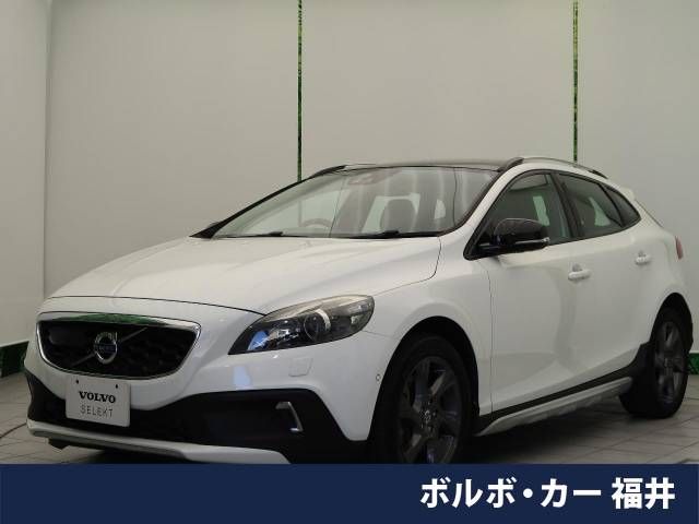 VOLVO V40 CROSS COUNTRY 2013