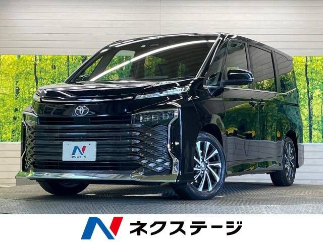 TOYOTA VOXY 2022