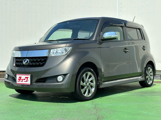 TOYOTA bB 2014