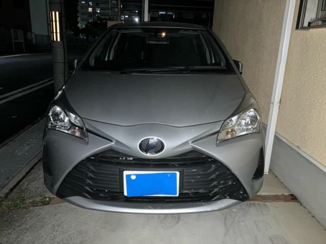 TOYOTA VITZ 2017