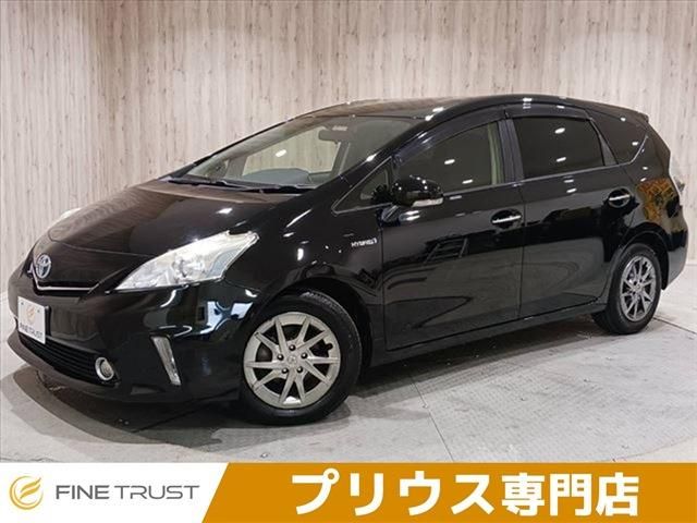 TOYOTA PRIUS ALPHA 2013