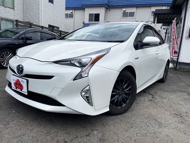 TOYOTA PRIUS 4WD 2016