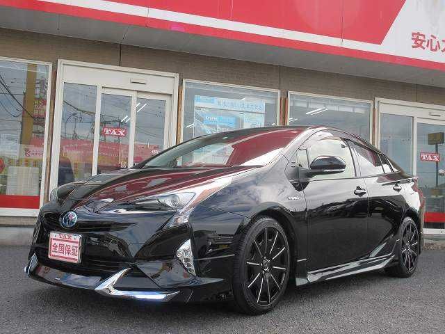 TOYOTA PRIUS 2018