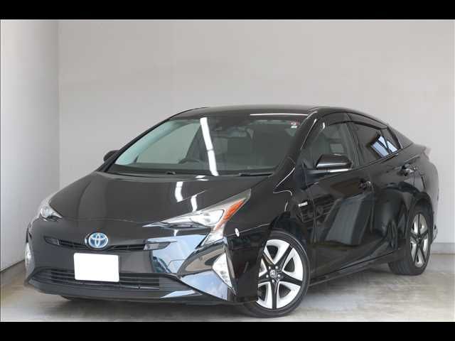 TOYOTA PRIUS 2016