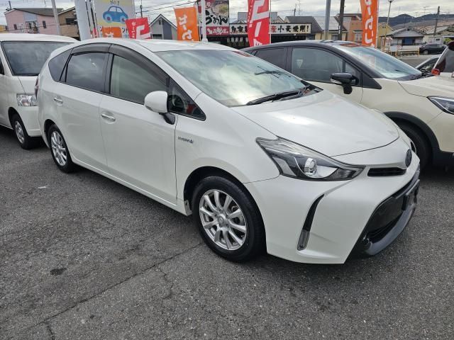 TOYOTA PRIUS ALPHA 2019