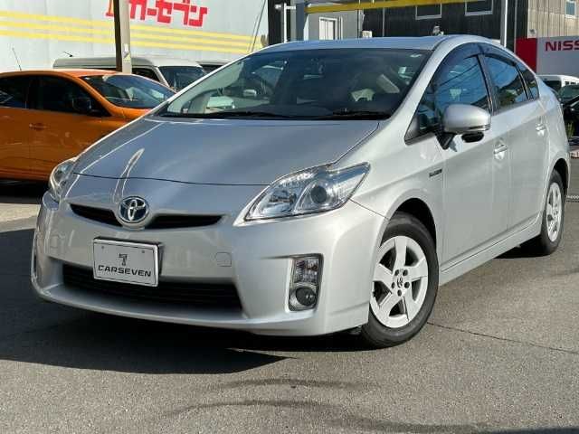 TOYOTA PRIUS 2011