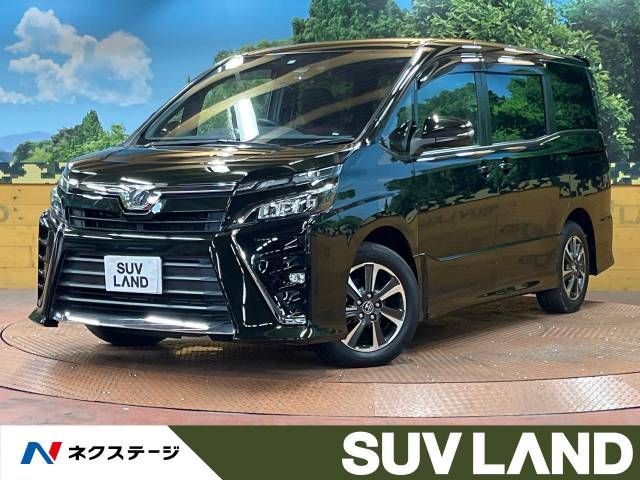 TOYOTA VOXY 2017