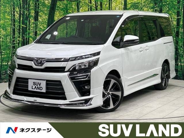 TOYOTA VOXY 2017