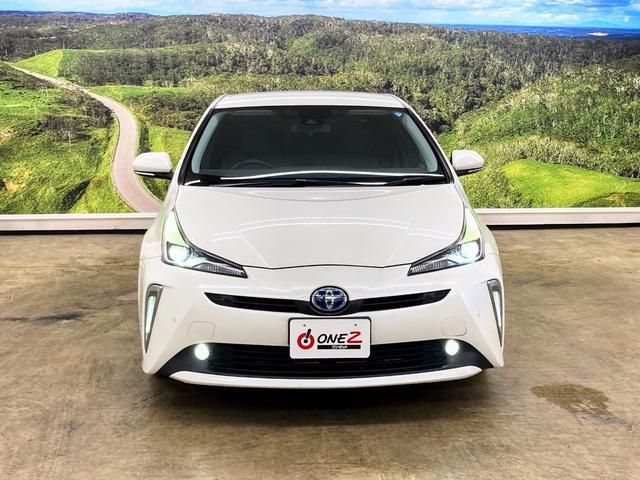 TOYOTA PRIUS 2019