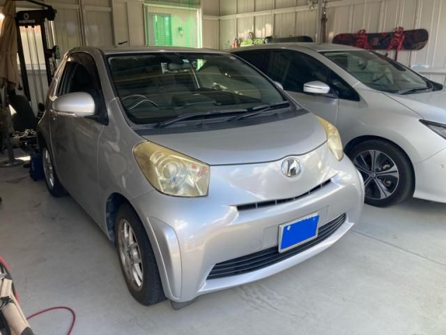 TOYOTA iQ 2009