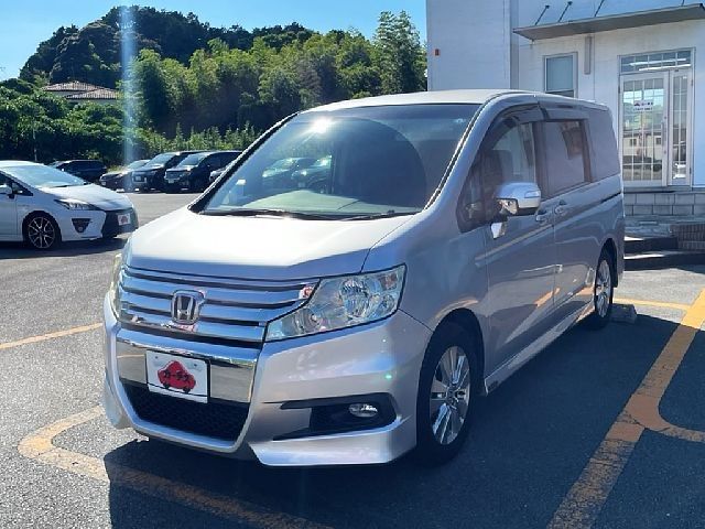 HONDA STEPWAGON SPADA 2009