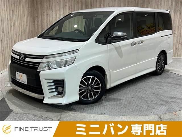 TOYOTA VOXY 2015